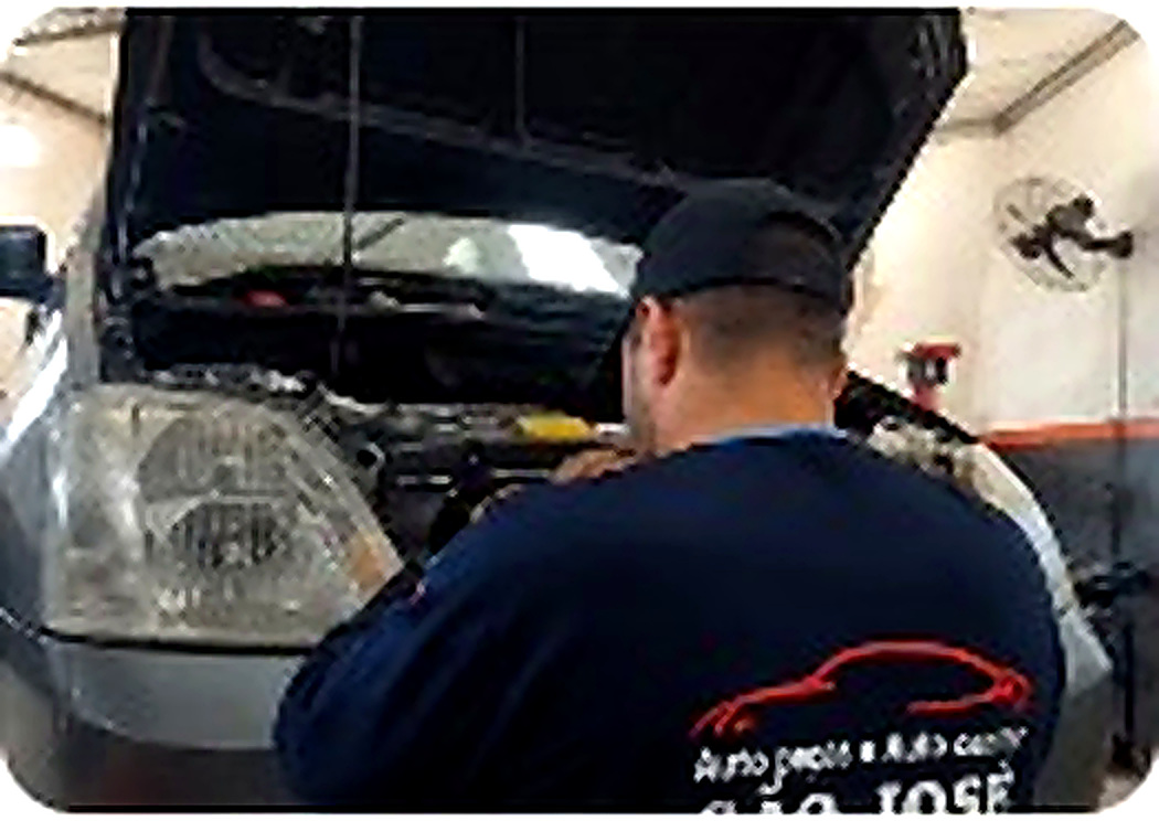Serviços automotivos em oficina